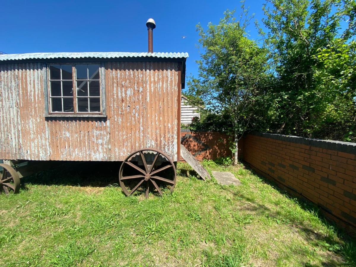 Artist'S Retreat - Old Signal Box - Private Sauna Bath Exterior foto